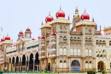 Mangalore to Mysore Taxi with Mangaluru Taxi - Mangaluru Taxi
