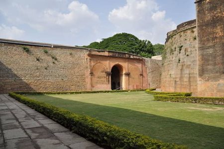 Tipu Sultan Fort - Mangaluru Taxi