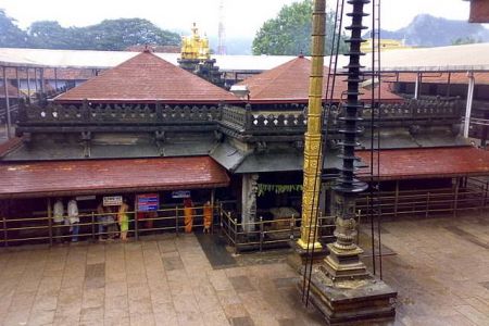 Kollur Mookambika Temple - Mangaluru Taxi