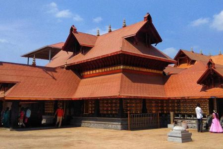 Polali Sri Rajarajeshwari Temple - Mangaluru Taxi